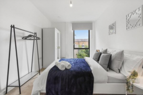 Centrally Located - Modern - 2Bed - 2Bath Apartment